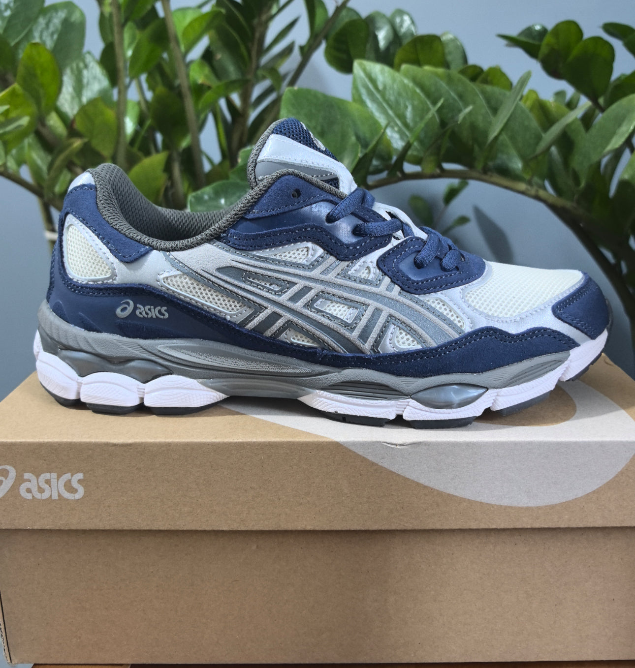 STORM DEPTH ASICS