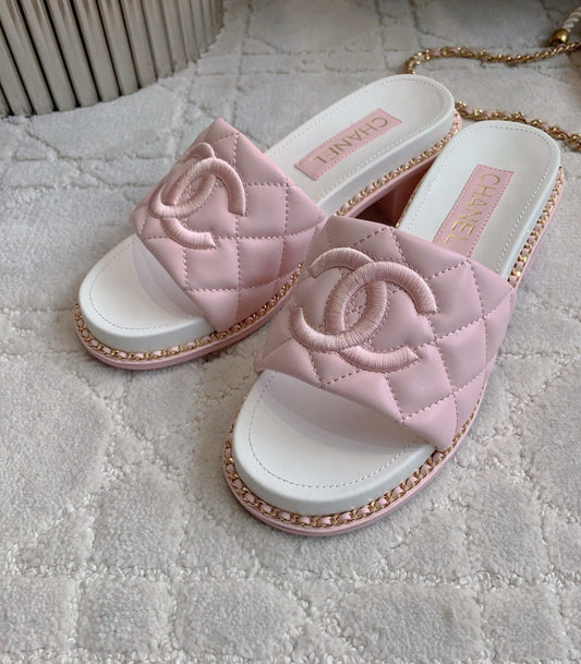 PINK PEARLIQUE SLIDES